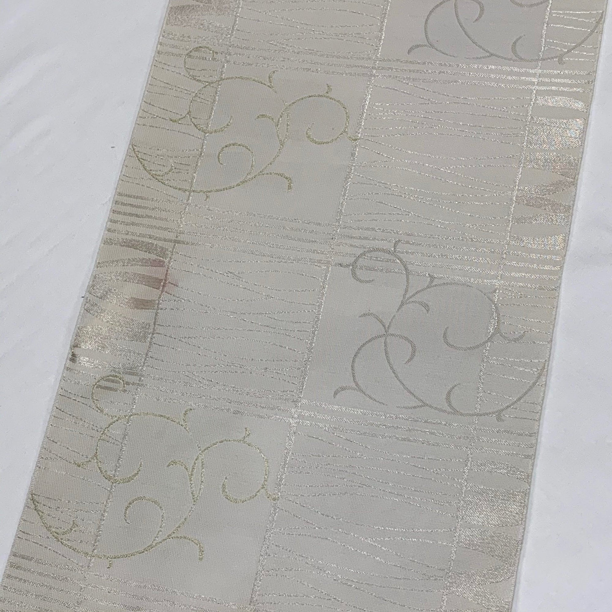 正絹　名古屋帯未仕立品　六通柄　白地　芯入お仕立代込み